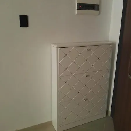 Sunshine Apartment *